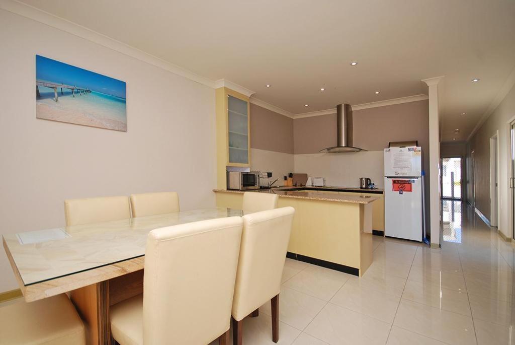 Ocean Breeze Villa Jurien Bay Esterno foto